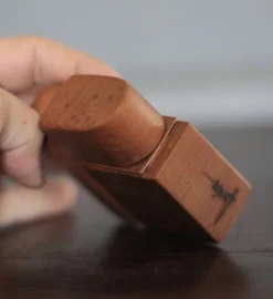 Accessoires fumeur bois signé Jacques Mauhin, nécessaire pour bureau