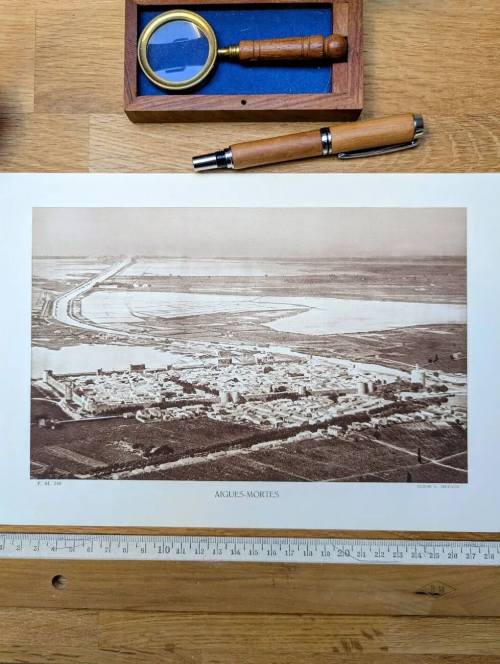 Aigues-Mortes, vintage, planche photo imprimée en 1935.