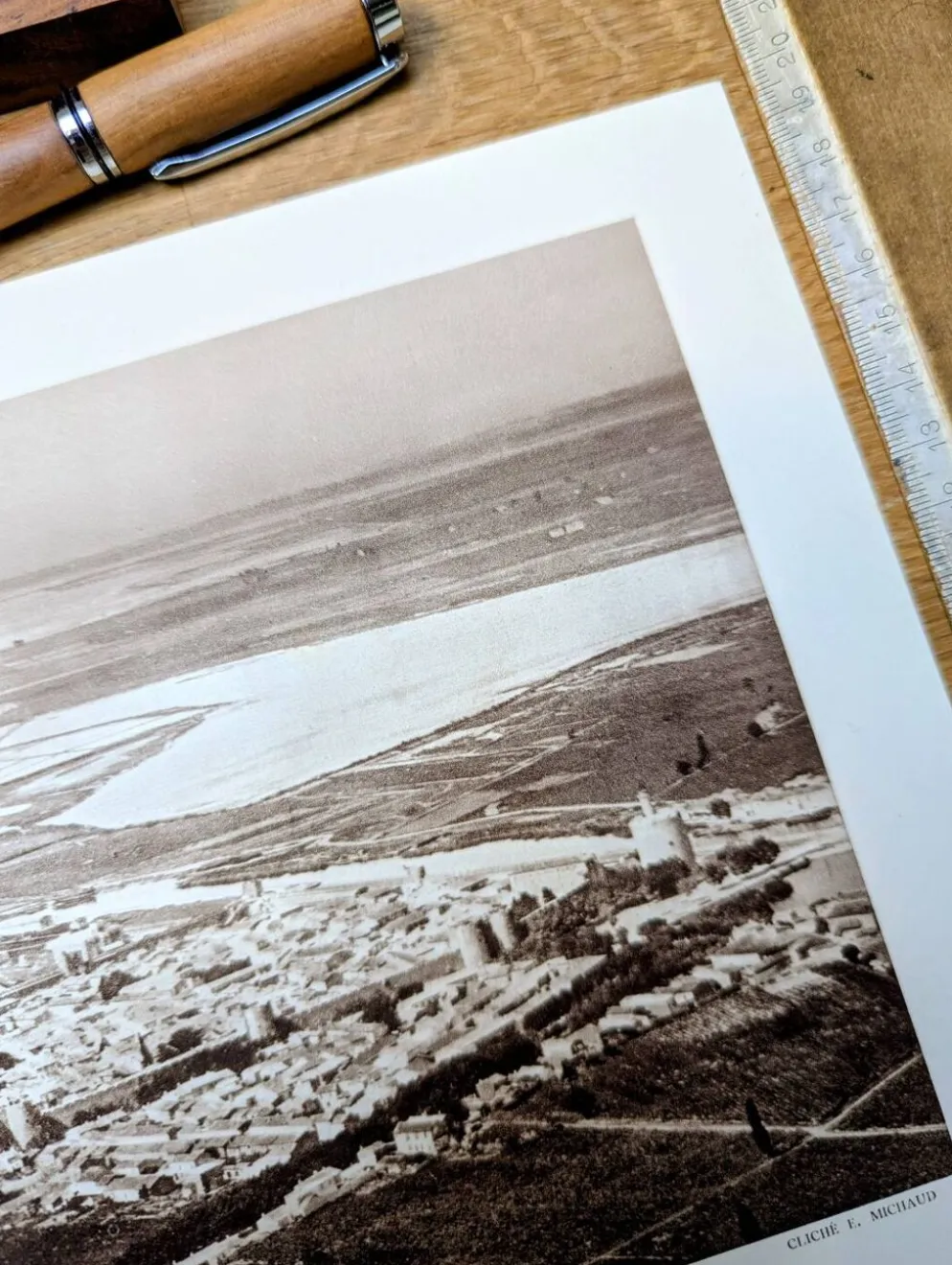 Aigues-Mortes, vintage, planche photo imprimée en 1935.