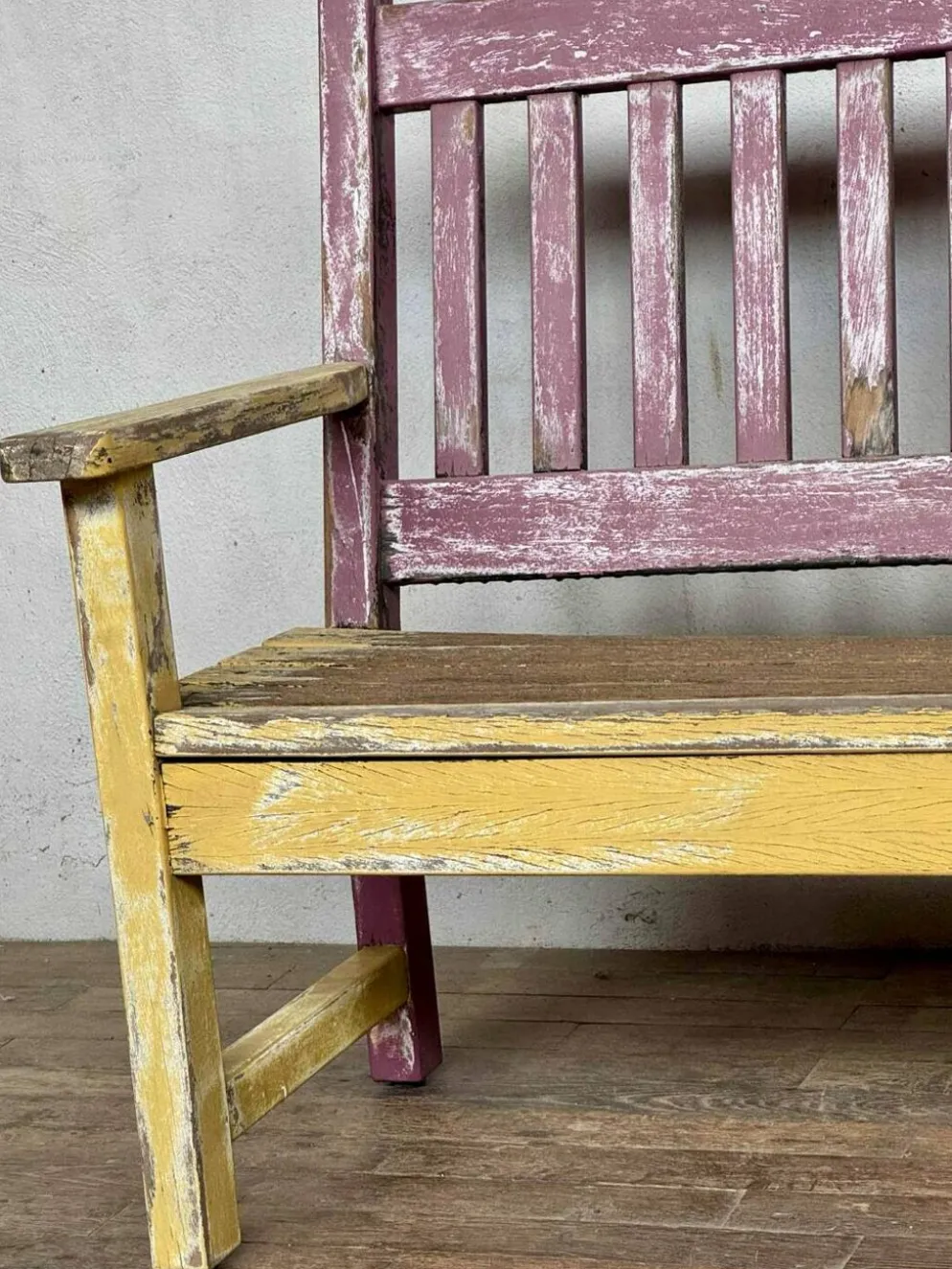 Ancien banc de bistrot à dossier en chêne