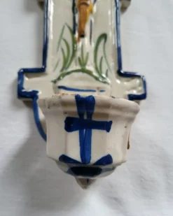Ancien Bénitier en Faïence Croix émaillée