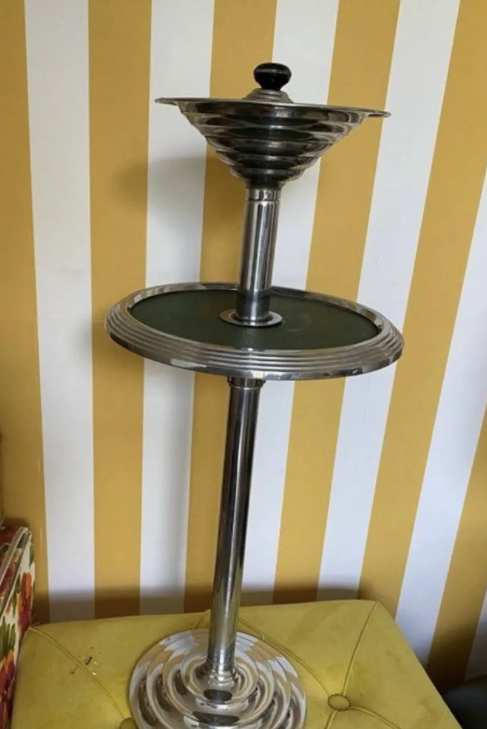 Ancien cendrier sur pied Art déco