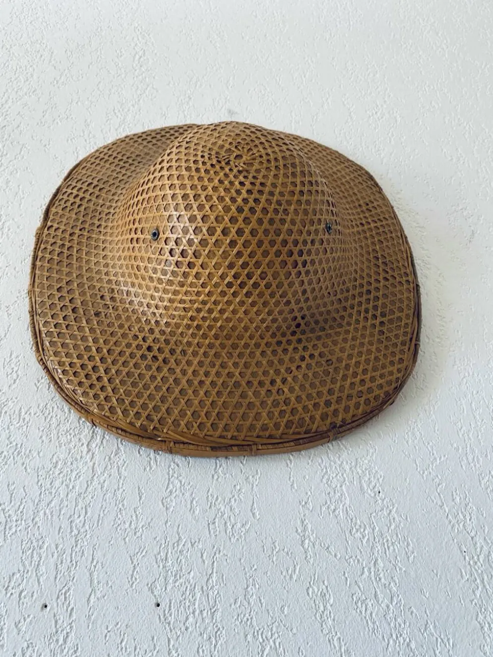 Ancien chapeau asiatique