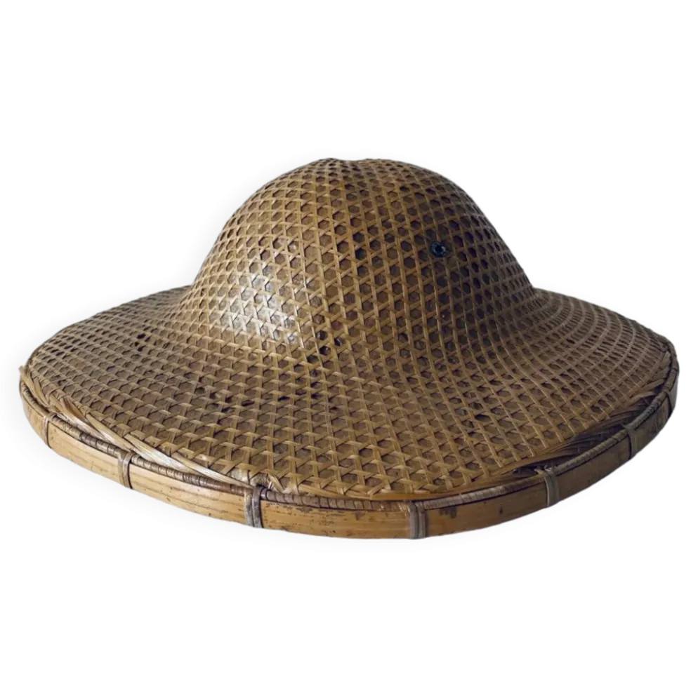 Ancien chapeau asiatique