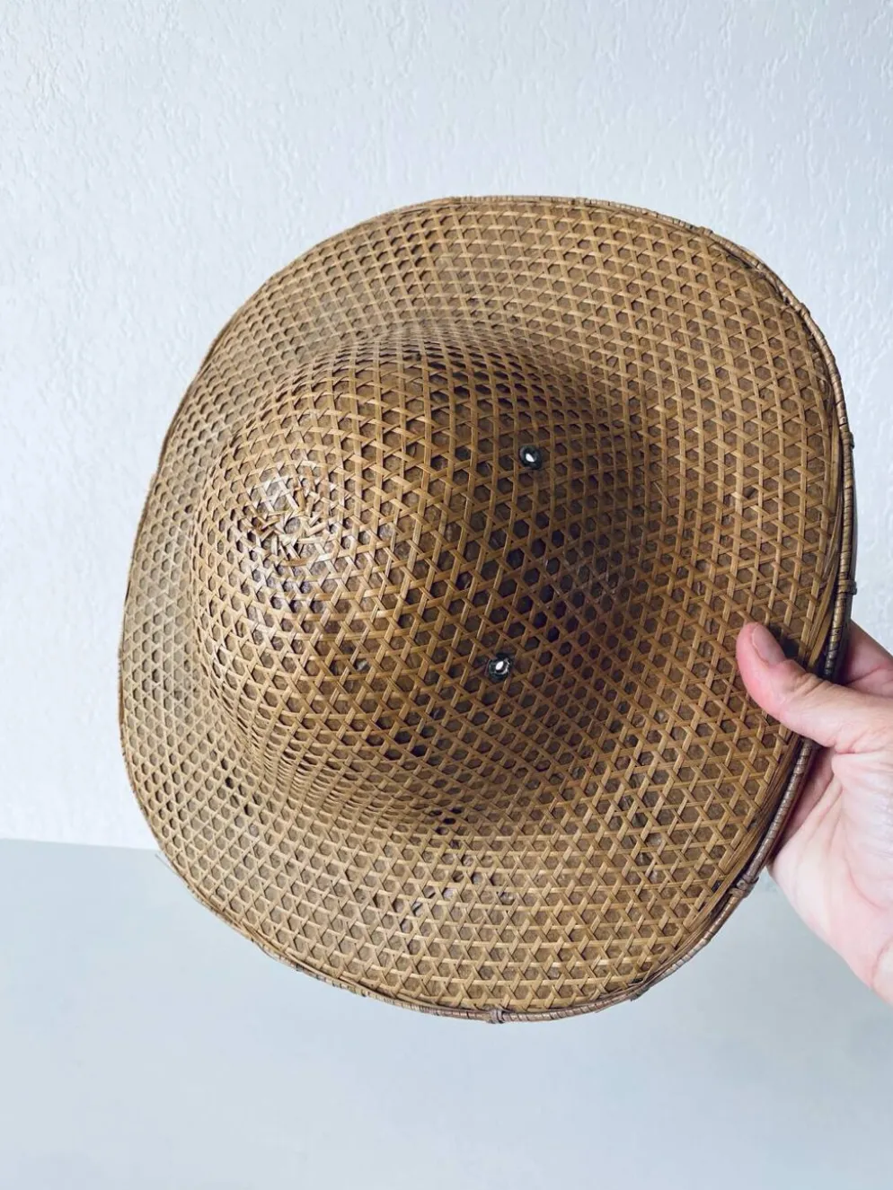 Ancien chapeau asiatique
