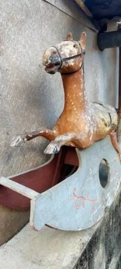 Ancien Cheval À Bascule XIXe Siècle En Bois Et Papier Mâché Peint