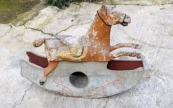 Ancien Cheval À Bascule XIXe Siècle En Bois Et Papier Mâché Peint