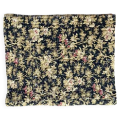 Ancien couvre lit boutis piqué à la main tissu floral 19 ème siècle