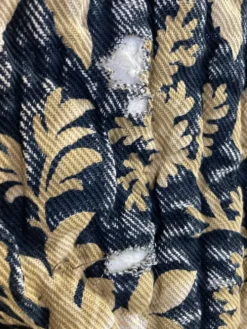 Ancien couvre lit boutis piqué à la main tissu floral 19 ème siècle