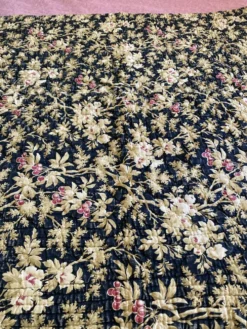 Ancien couvre lit boutis piqué à la main tissu floral 19 ème siècle