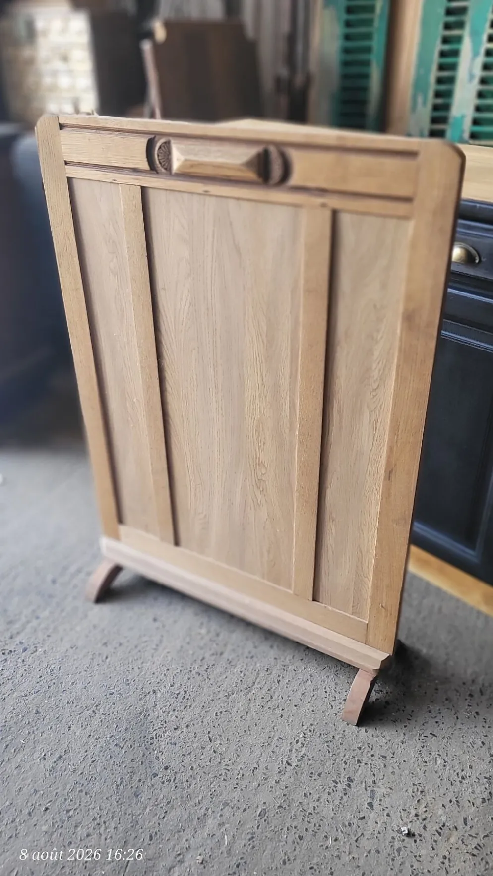 Ancien écran de cheminée décoratif en bois