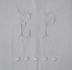 Ancien drap blanc monogrammé E.P coton brodé