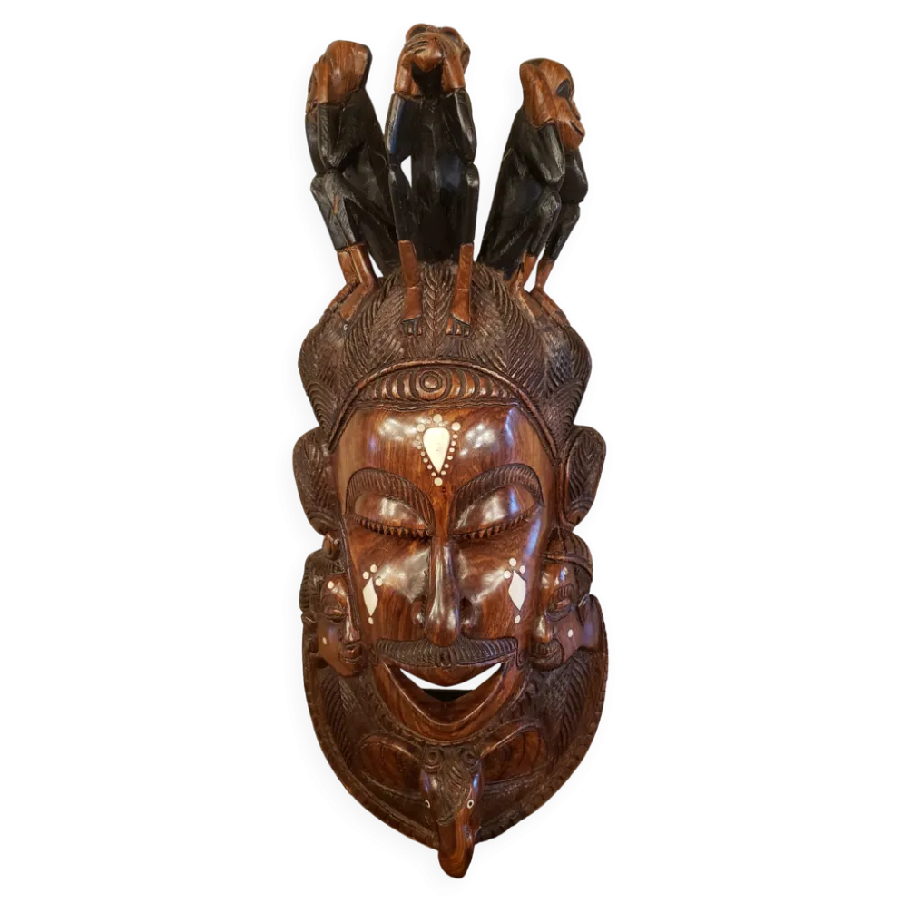 Ancien grand masque mural africain en bois sculpté