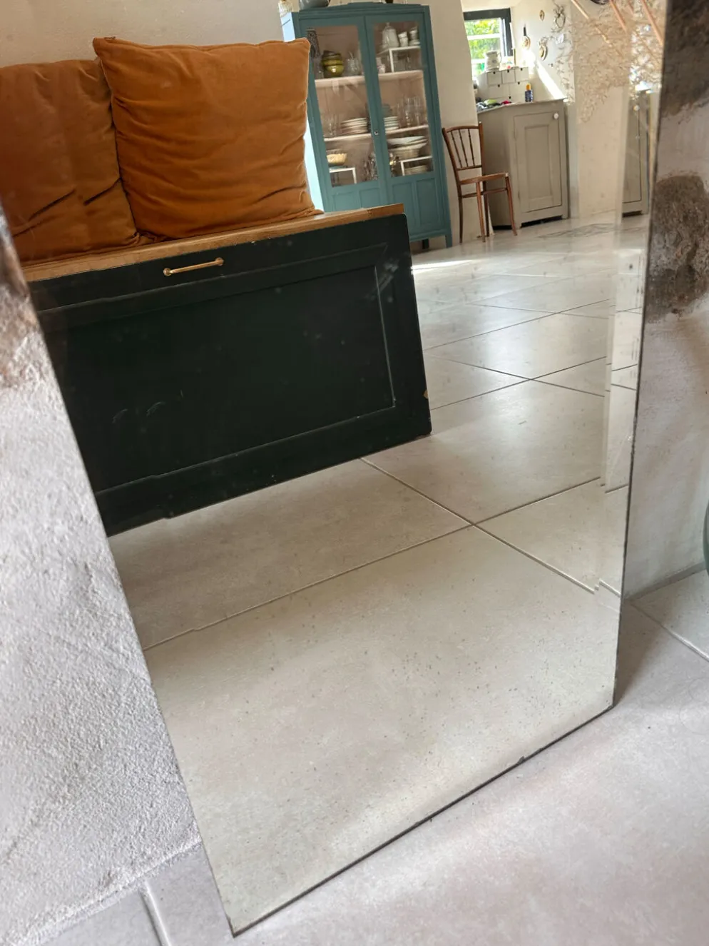 Ancien grand miroir biseauté sur pied