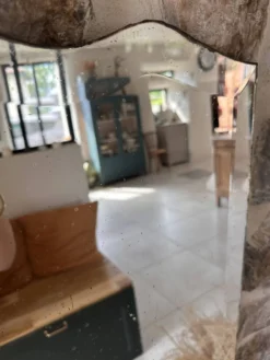Ancien grand miroir biseauté sur pied
