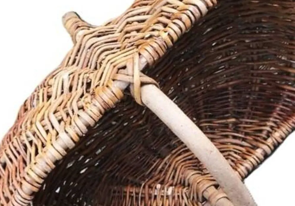 Ancien grand panier bourguignon en osier