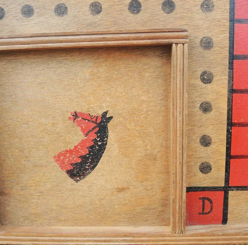 Ancien jeu des quatre chevaux en bois