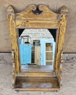 Ancien miroir de barbier en teck birman