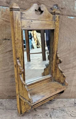 Ancien miroir de barbier en teck birman