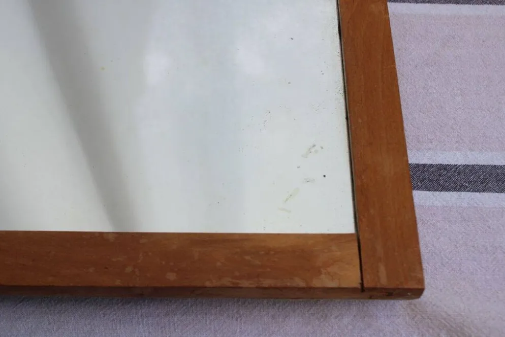 Ancien miroir en bois