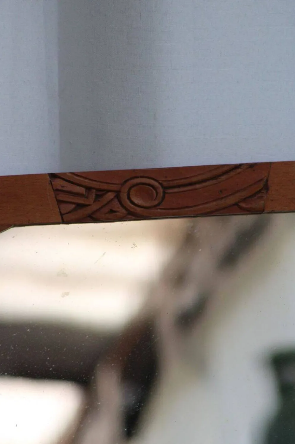 Ancien miroir en bois