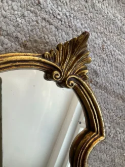 Ancien miroir en bois doré Rocaille des années 70