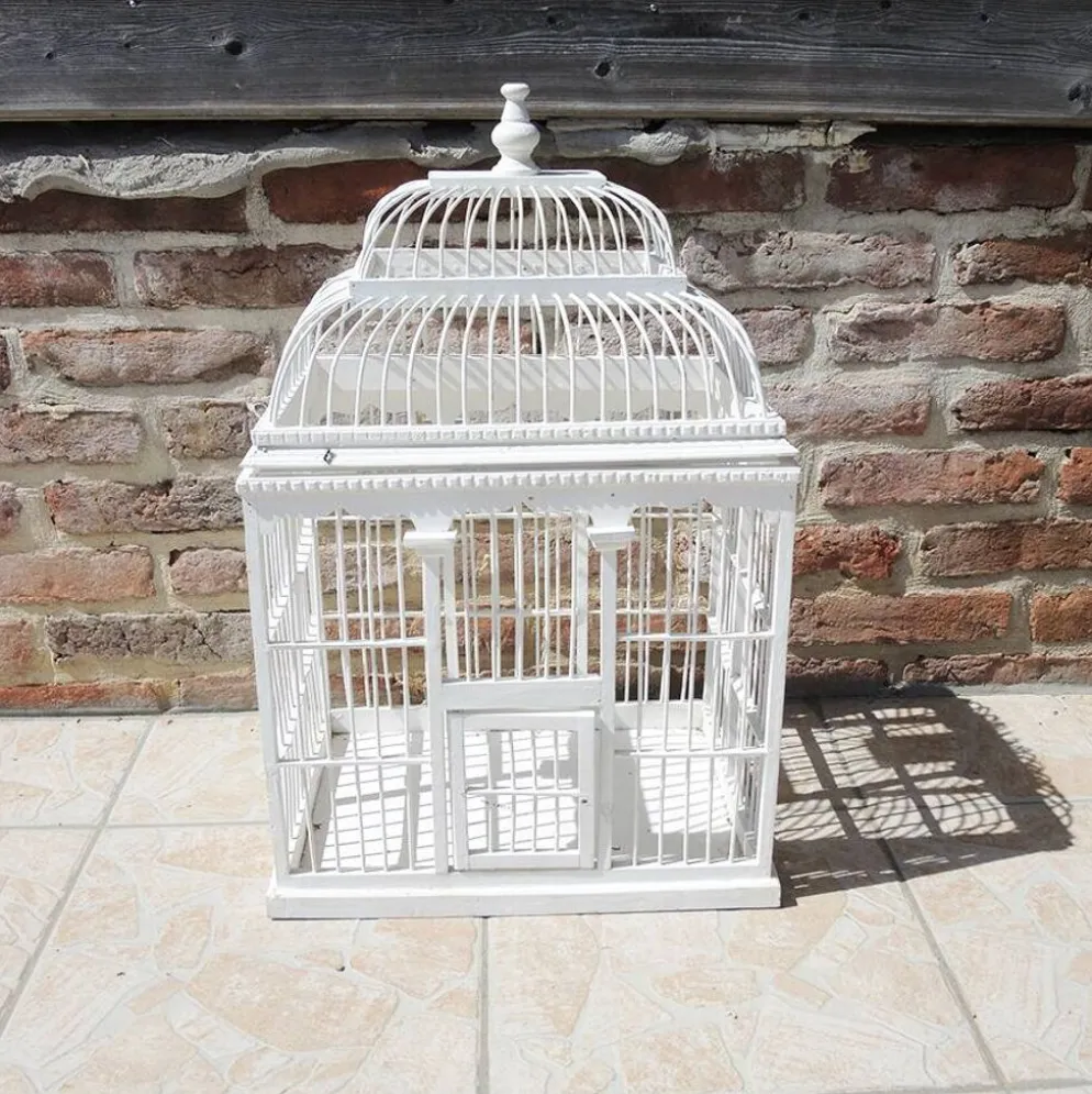 Ancienne cage à oiseau décorative en bois blanc