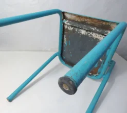 Ancienne chaise de jardin Tolix
