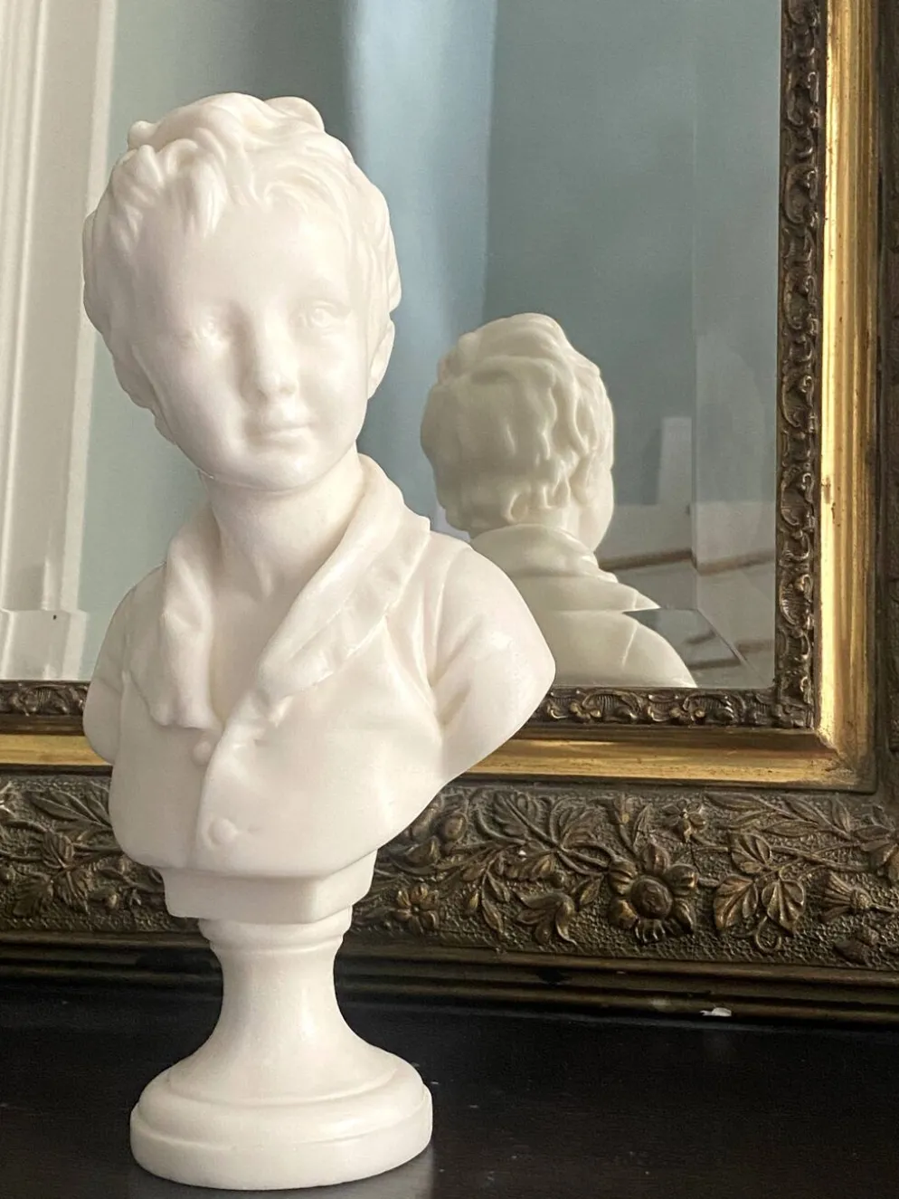 Ancienne et ravissante sculpture figurant Louise Brongniart, fille de de l’