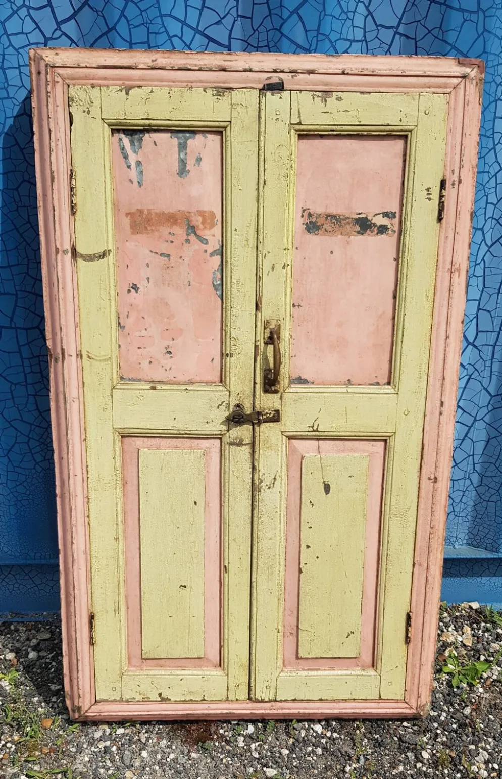 Ancienne fenêtre en tek birman polychrome avec miroir intérieur