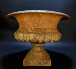 Ancienne Jardinière en Fonte – Vasque Médicis sur pied – 27 cm – 5,5 kg