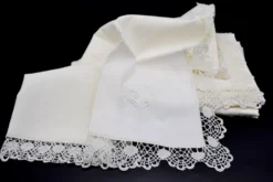 Ancienne nappe petit format XIXe
