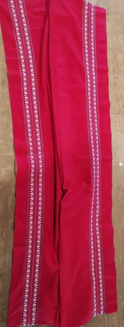 Ancienne nappe rectangulaire rouge Basque