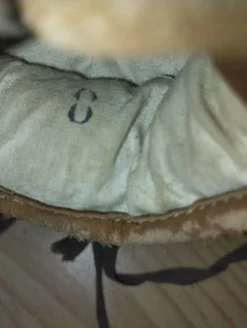 Ancienne paire de gants de boxe en cuir fauve patiné (8 oz) – Circa 1940/19