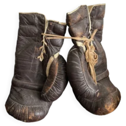Ancienne paire de gants de boxe en cuir