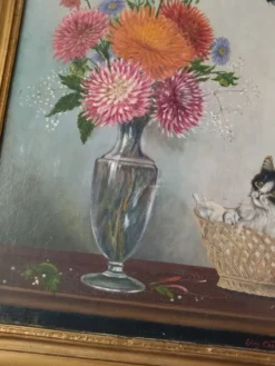 Ancienne peinture sur panneau - Chaton et Fleurs - Signé Léon Chevalier