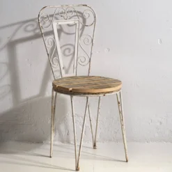 Anciennes chaises d’extérieur blanches (vers 1920). Ensemble de 4 pièces