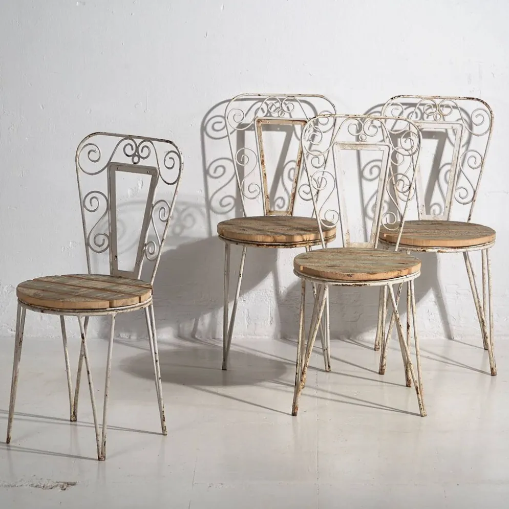 Anciennes chaises d’extérieur blanches (vers 1920). Ensemble de 4 pièces