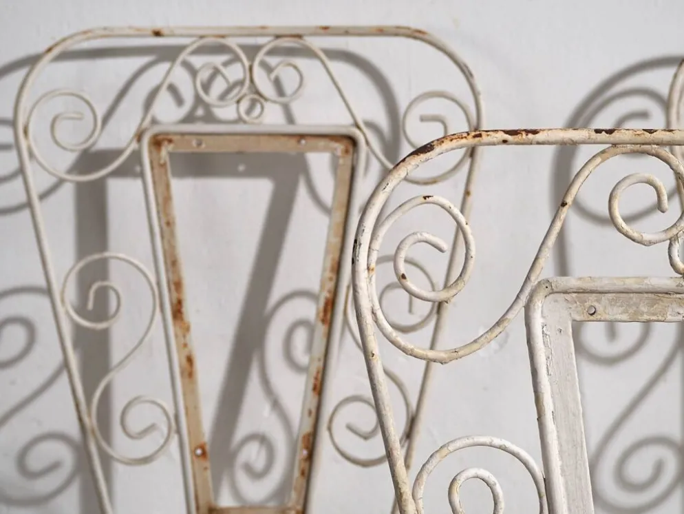 Anciennes chaises d’extérieur blanches (vers 1920). Ensemble de 4 pièces