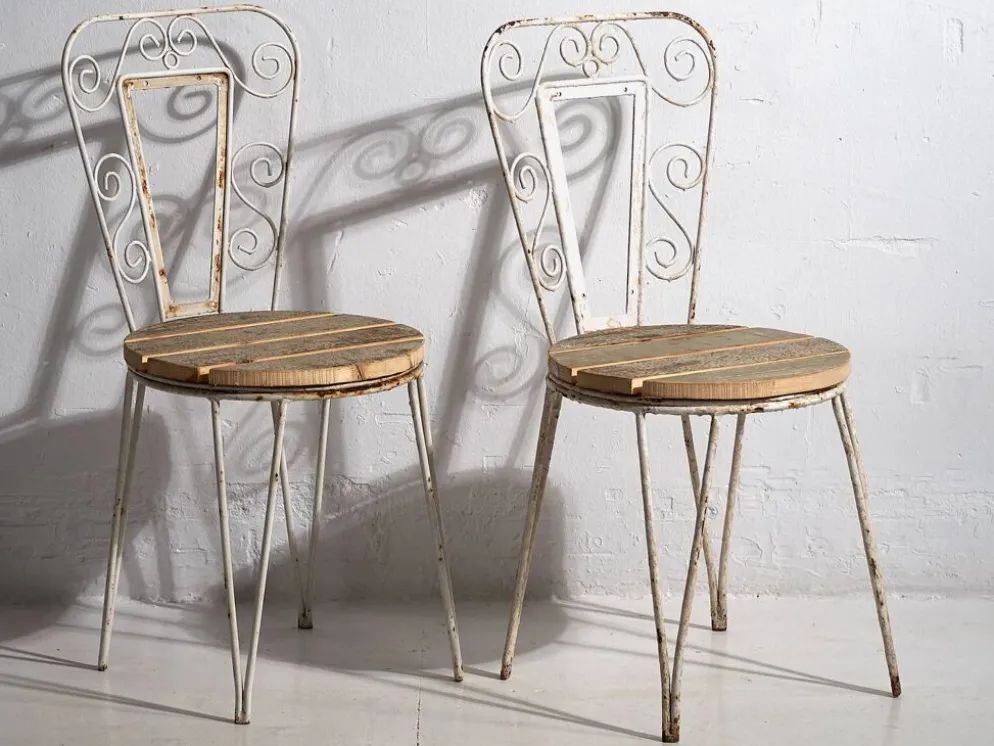 Anciennes chaises d’extérieur blanches (vers 1920). Ensemble de 4 pièces