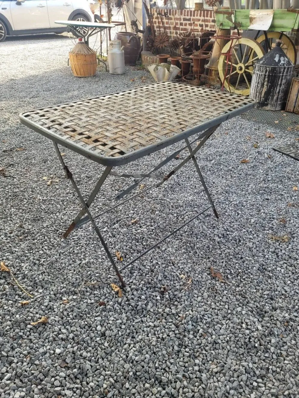 Ancienne table de jardin pliante