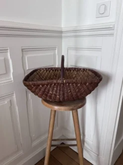 Ancien panier à récolte en osier