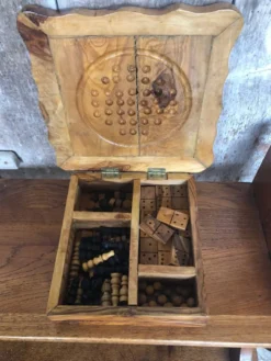 Ancien Plateau Jeu De Dames Échecs Solitaire Domino En Bois Olivier Brut