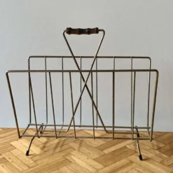 Ancien porte-revue métallique - 1950