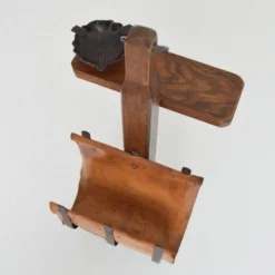 Ancien Porte revues en cuir avec Tablette et cendrier Brutaliste / Rustique