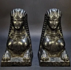 Anciens chenets orientalistes – figures assyriennes, XVIIIème s.