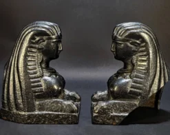 Anciens chenets orientalistes – figures assyriennes, XVIIIème s.