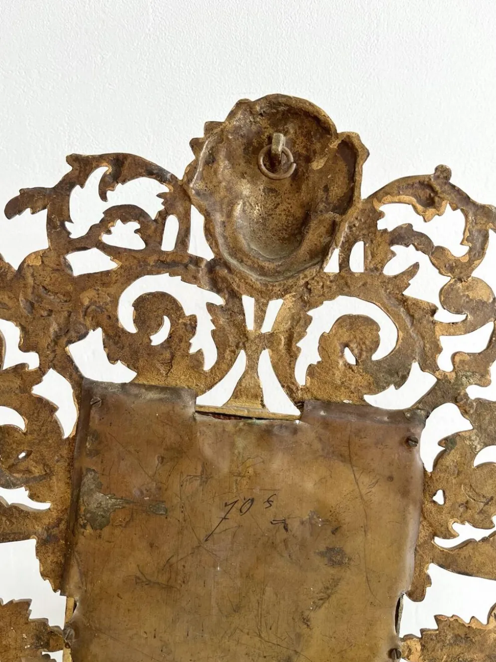 Applique miroir biseauté en bronze doré 3 bougeoirs