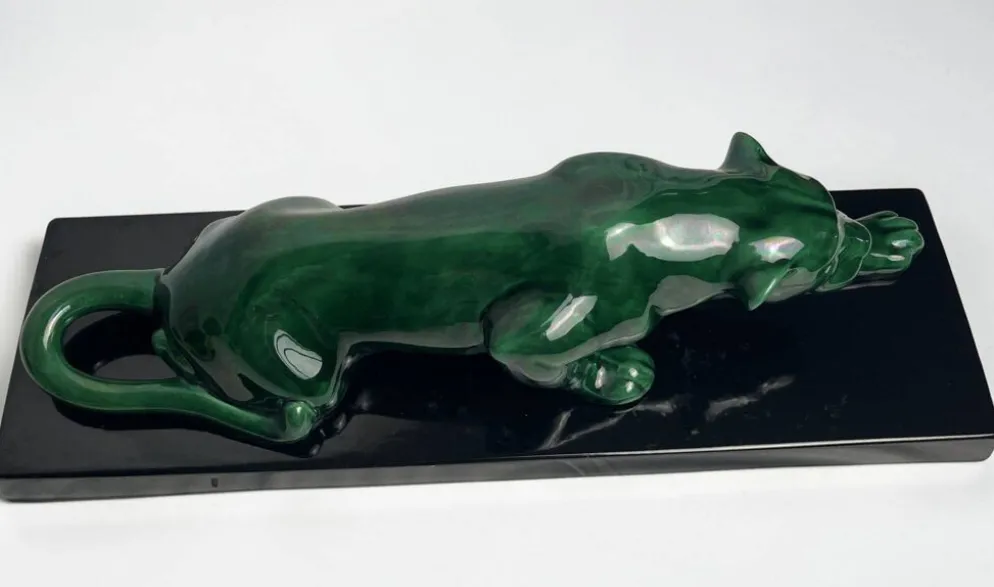Art déco, sculpture panthère céramique verte vers 1930