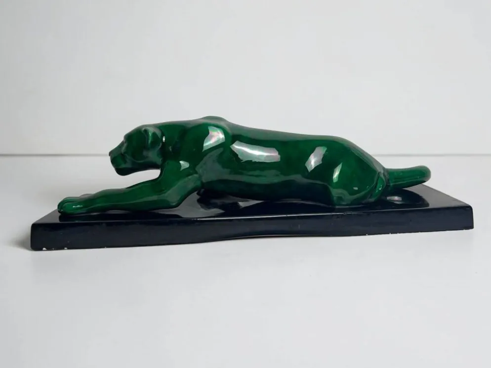 Art déco, sculpture panthère céramique verte vers 1930